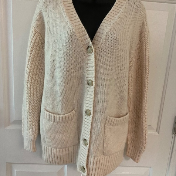 & Other Stories Wool Blend Oversized Cardigan - Picture 3 of 9